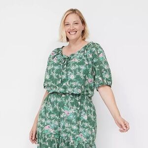 Lane Bryant Short-Sleeve Button-Down Shirt in Green Roses